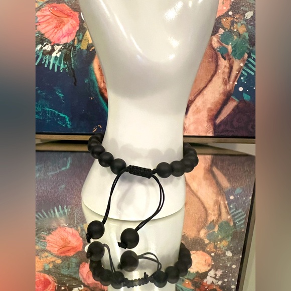 Handmade genuine gemstone bracelet. This Shungite bracelet is adjustable. - Picture 6 of 8